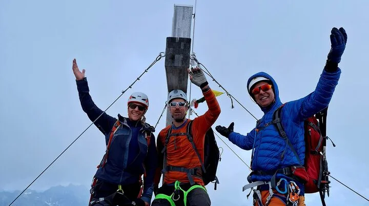 Auf dem Gipfel des Piz Buin | © DAV Offenbach, Daniel Schreiner Auf dem Gipfel des Piz Buin | © DAV Offenbach, Daniel Schreiner